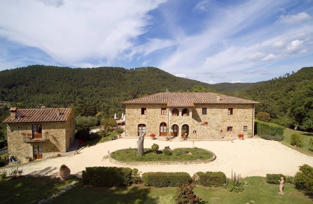 Delightful villa in the heart of Tuscany
