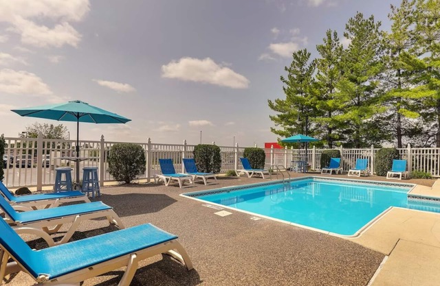 Deluxe 2 Double, Stoney Creek Quincy, 2 Pools, Free Parking | 4 Units