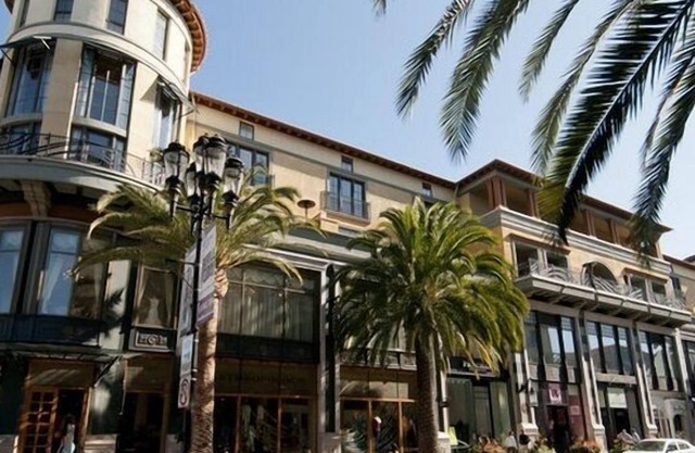 Deluxe Condo Conveniently Located in San Jose's Upscale Santana Row Neighborhood