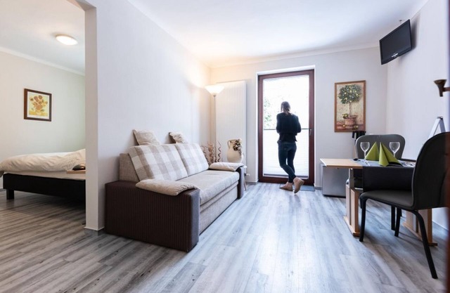 Deluxe double room with balcony, shower/WC - Hotel Schröder