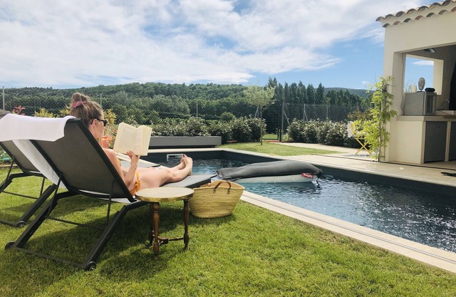 Deluxe villa with private pool and beautiful mountain view