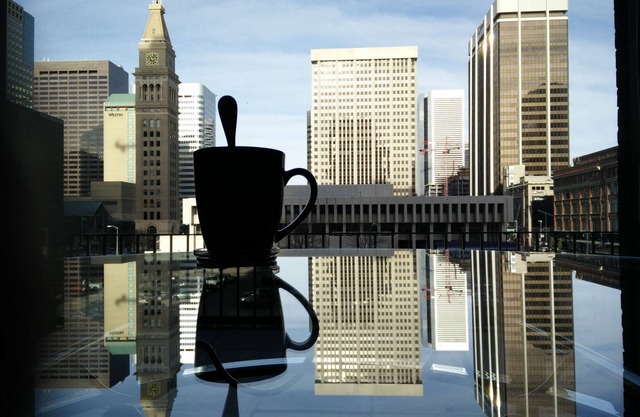 DENVER SUITE CENTRAL LOCATION, BREATHTAKING VIEWS, GREAT AMENITIES, FREE PARKING