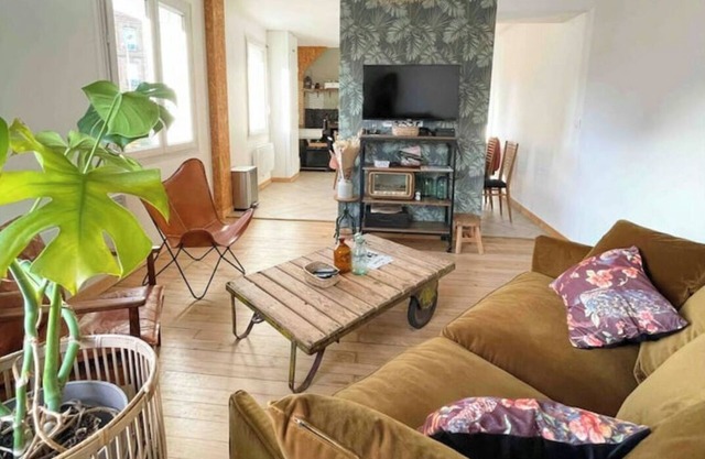 Designer apartment LeHavre| The docks, near the station