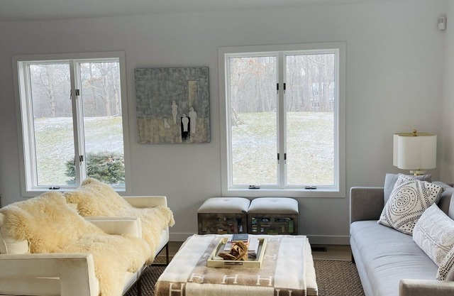 Designer Southampton House family friendly near Shinnecock Golf Course
