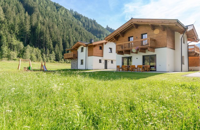 Detached chalet by the cross-country trail