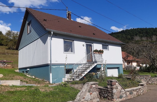 Detached house located on a plot of 7 acres with garden, terrace