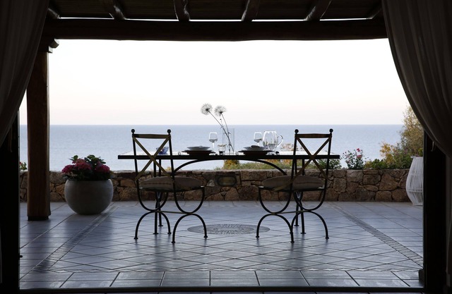 Detached house with beautiful sea view terrace