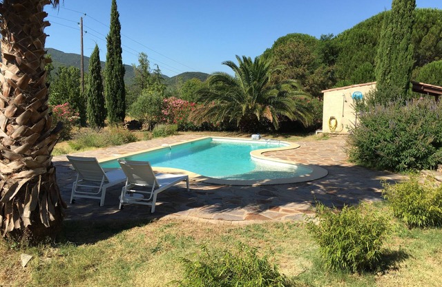 Detached villa with magnificent views, large pool and terraces