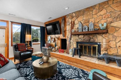 Diamond Hill Studio 09 with Wintergreen Advantage