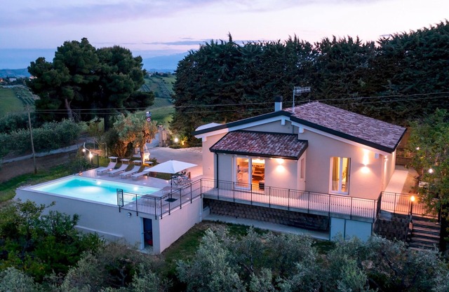 Dimora Campo delle Mura 4+2, Emma Villas
