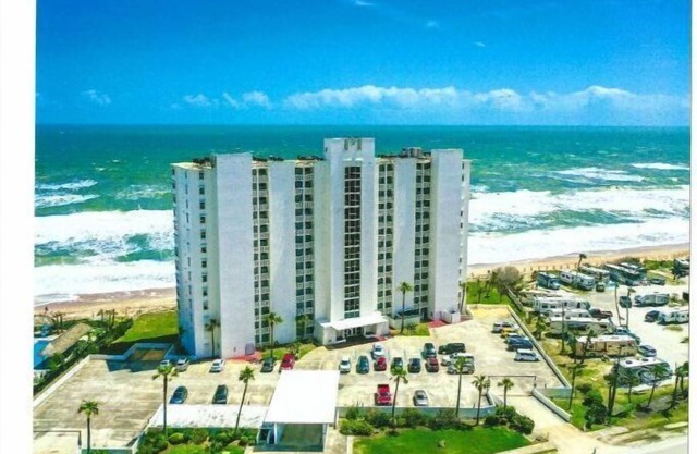 DIRECT BEACH FRONT CONDO! nPANORAMIC OCEAN VIEW! NO DRIVE BEACH!