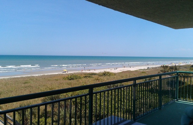 Direct Ocean 3 bed, 3 1/2 bath