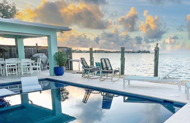 Direct Oceanfront - Labor Day Week Discounted!