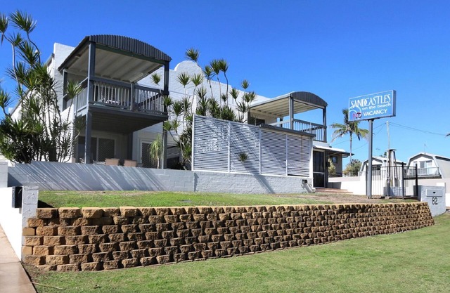 Direct Oceanfront Unit - Step Right onto the Beach!