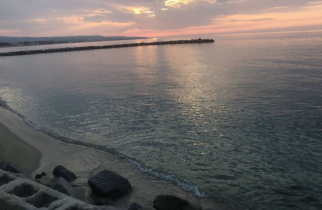 Directly on the sea, from the window you can admire a breathtaking view ..