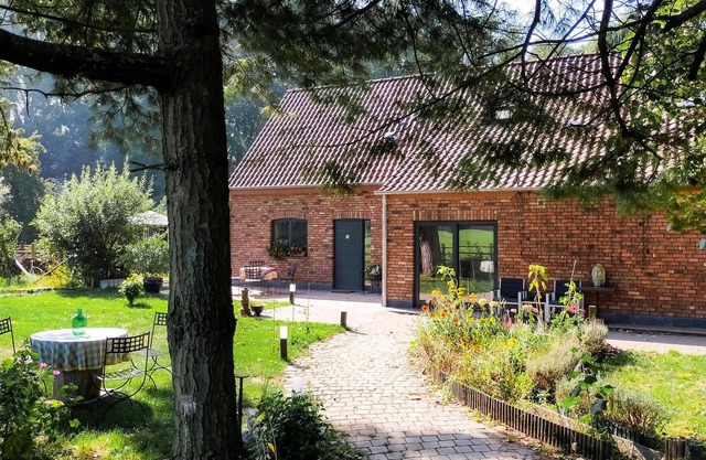 Discover Knesselare ? Cozy bright cottage with everything for a great family vacation.