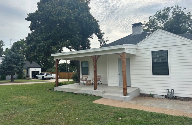 Discover Tulsa Midtown Charm, Under complete removation until 7/12/25