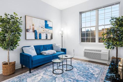 Discover Urban Luxury: Condo Only 20 Min to NYC