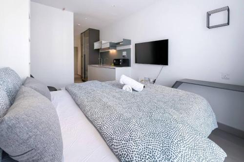 DK Impian Luxury Condominiums, Subang Airport - Smarthome