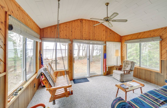Dock & Fire Pit: Lakefront Cottage in Gould City!