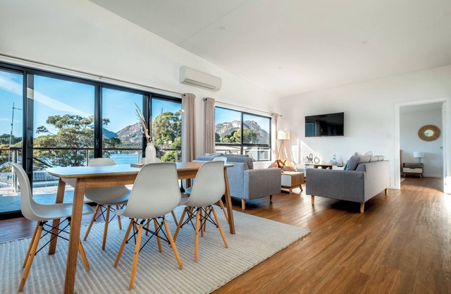 Dock of the Bay - Freycinet Holiday Houses
