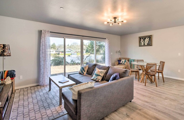 Dock, Water Views: Dog-Friendly Ocean Shores Home!