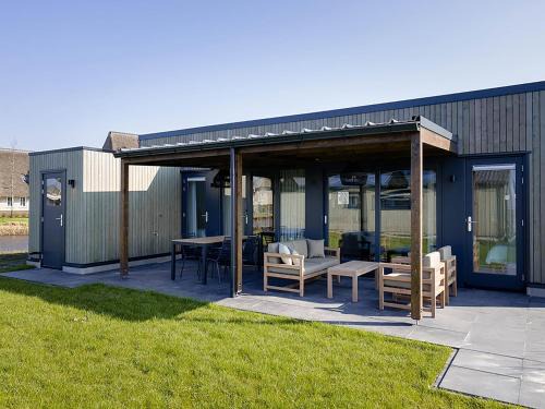 Docklodge at Frisian Lakes with Private Mooring