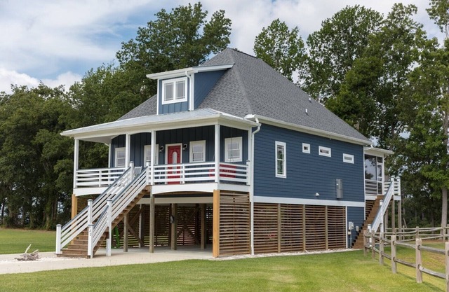 Dockside - Picture Perfect Home - Gorgeous Views!