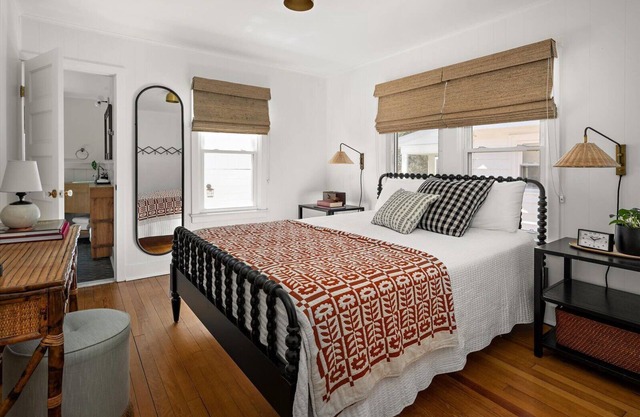 Dog-friendly 14 Ocean Block Rehoboth Beach Cottage