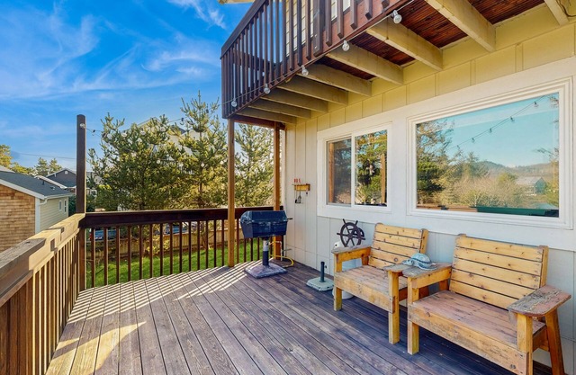 Dog-friendly home near the beach with large deck, yard & washer/dryer