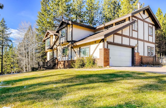 Dog-friendly home with pool table, fireplaces, & private hot tub, sleeps 10
