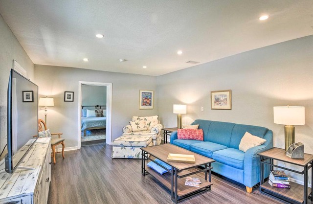 Dog-Friendly Home with Gas Grill - Walk to Rose Bay!