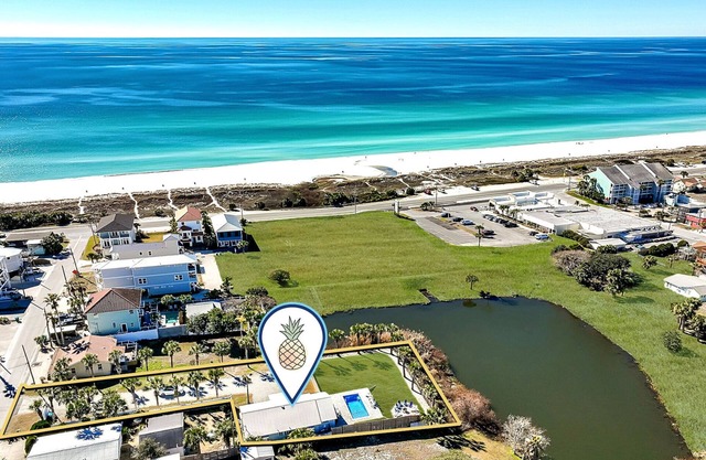 Dog Friendly, Private Pool, Close to the Beach + Free Attraction Tickets!