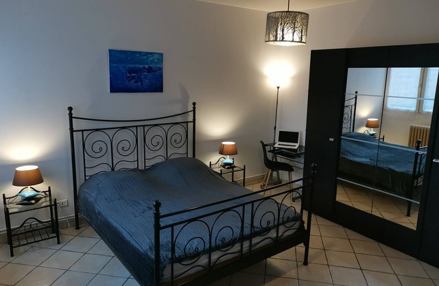 Dole le Comté furnished rental 70 m² wifi parking terrace patio near center