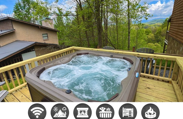 Dolly's 3: Free Attraction Tickets & Mountain Views