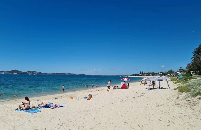 Dolphin View Cottage - tranquility on the water