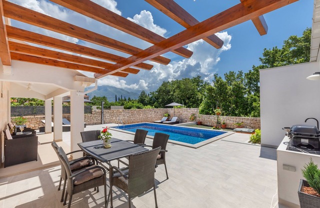 DoMa 2bdm villa near Dubrovnik