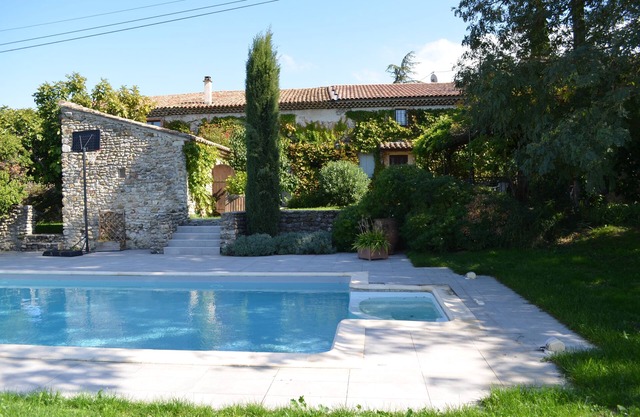 Domaine de Saint Gervais, group gite with reception room