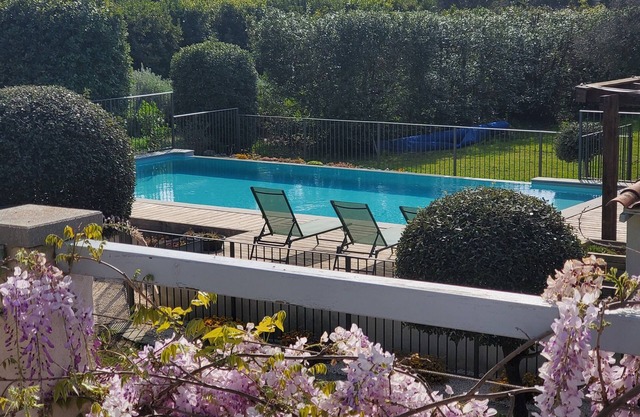 DOMAINE DES CHENES TRUFFIERS - IN BETWEEN PROVENCE AND NÎMES AREA