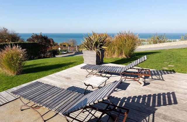 Domaine du Grand Bec - La Maison de Jacky, swimming pool, tennis court, beach, sea view