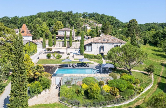 Domaine de la roque! Private swimming pool, Table tennis, BBQ, Fitness room