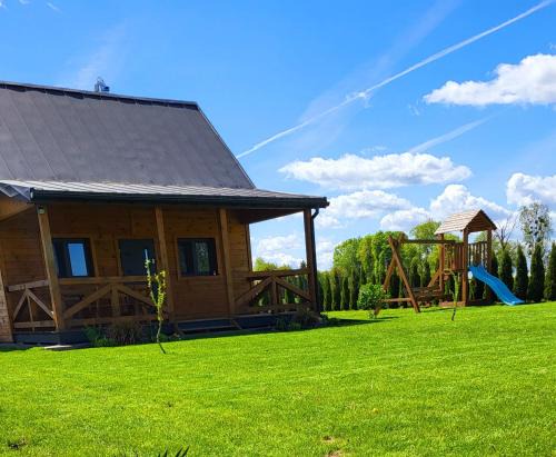 Domek nad Nieliszem