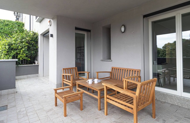 Donizzetti 61 - One Bedroom Apartment, Sleeps 3