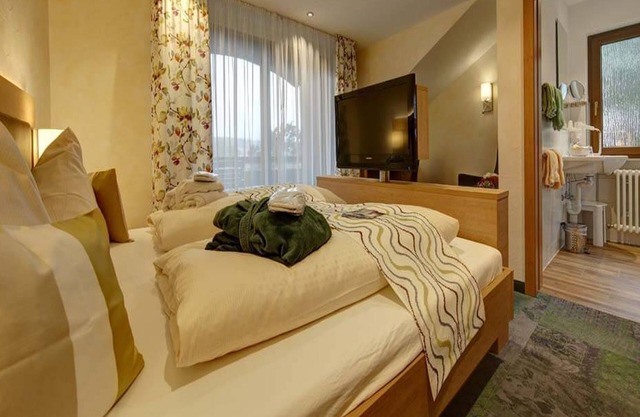 Doppelzimmer Talseite Komfort mit Frühstück