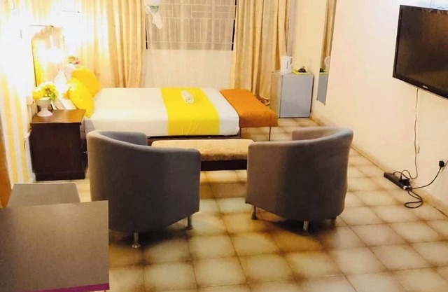 Double ensuite rooms, Excellence water system, Solar, generator, FREE WIFI, B&B