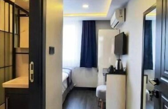 Double Room 2