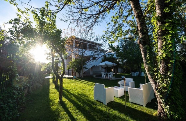 Double Room in private villa with garden and terrace near Tropea