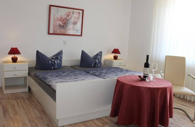 Double room no. 1 - Ferienweingut Manfred Schneiders