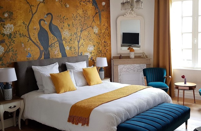 Double room-Oversized-Ensuite with Shower-Park view