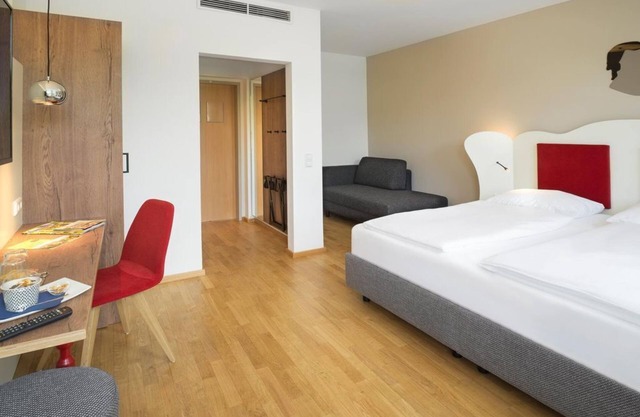 Double Room Plus - JUFA Hotel Salzburg City*
